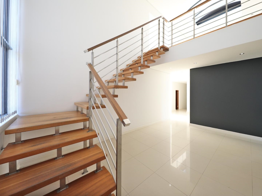 5 Bedroom Property for Sale in Baronetcy Estate Western Cape